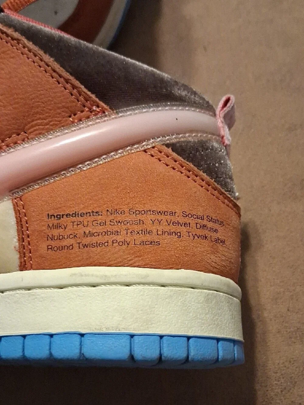 Nike Social Status 